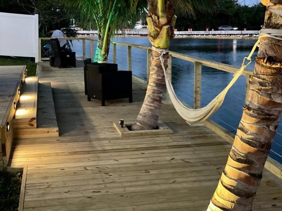 5-Star Lakefront Oasis In Hollywood-Hard Rock Casino Форт-Лодердейл Екстер'єр фото