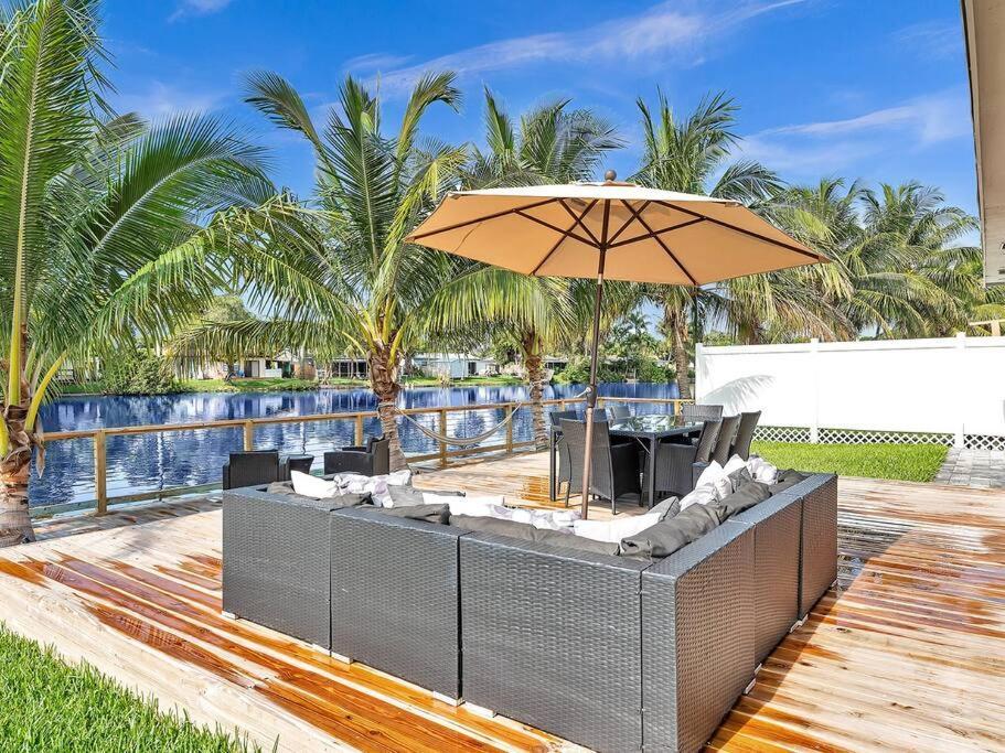 5-Star Lakefront Oasis In Hollywood-Hard Rock Casino Форт-Лодердейл Екстер'єр фото