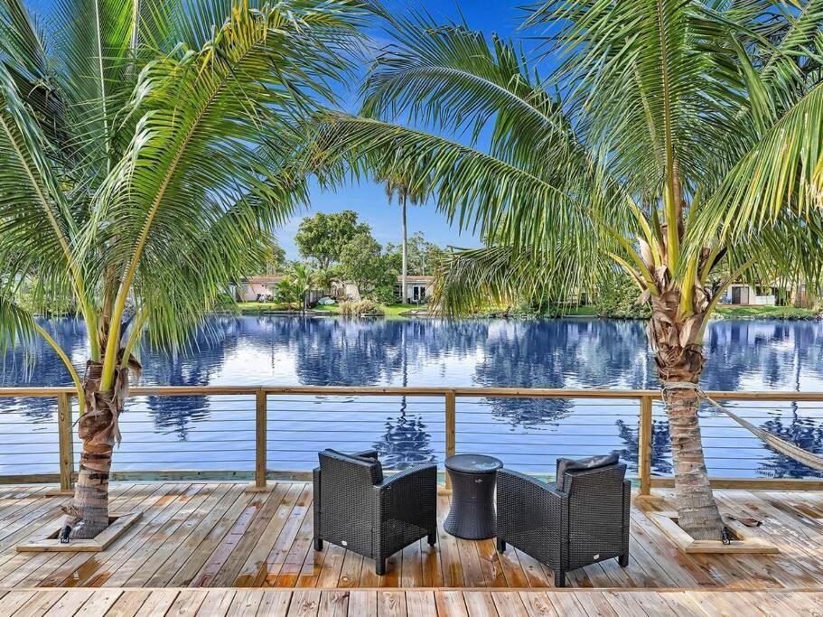 5-Star Lakefront Oasis In Hollywood-Hard Rock Casino Форт-Лодердейл Екстер'єр фото