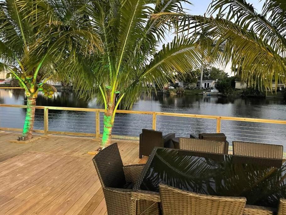 5-Star Lakefront Oasis In Hollywood-Hard Rock Casino Форт-Лодердейл Екстер'єр фото